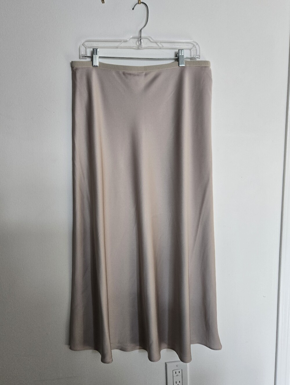 Uniqlo Satin Midi Skirt